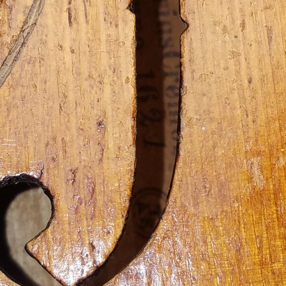 Very Old Violin - Picture 9 of 12